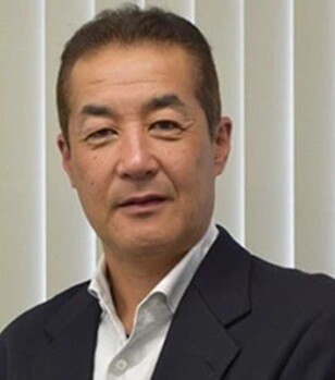 山岸　一弥　氏